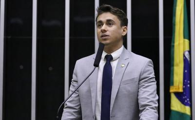 Nikolas critica esquerda por menor em "colônia de férias"