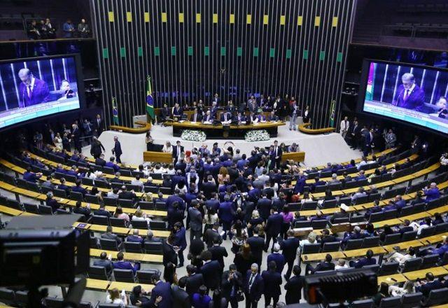 Novo presidente da Câmara dos Deputados prevê fim de votações na 'calada da noite'