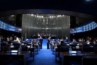 Análise: Governo vive dia de "bombardeio fiscal" no Senado