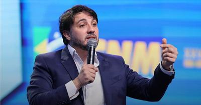 Renan diz que comentário sobre ser machista foi “provocação”