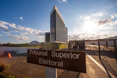 Eleição: TSE cria conselho para monitorar IA e desinformação