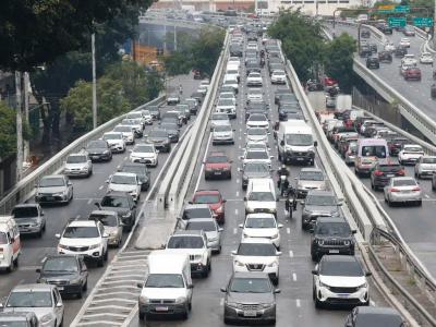 Feriado de 9 de Julho: como fica o rodízio de veículos em SP