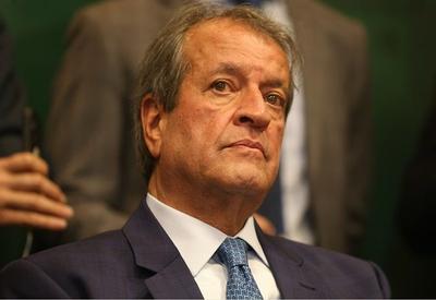 Valdemar vê possível motivação política em decisão de Dino