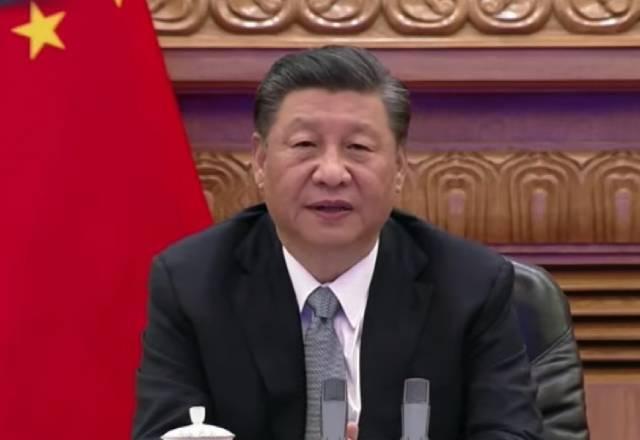 China diz que vai transformar tarifaço de Trump em "oportunidade"