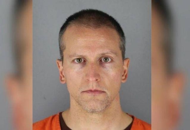 Imagem da noticia Derek Chauvin é condenado a 21 anos de prisão por violar direitos de George Floyd