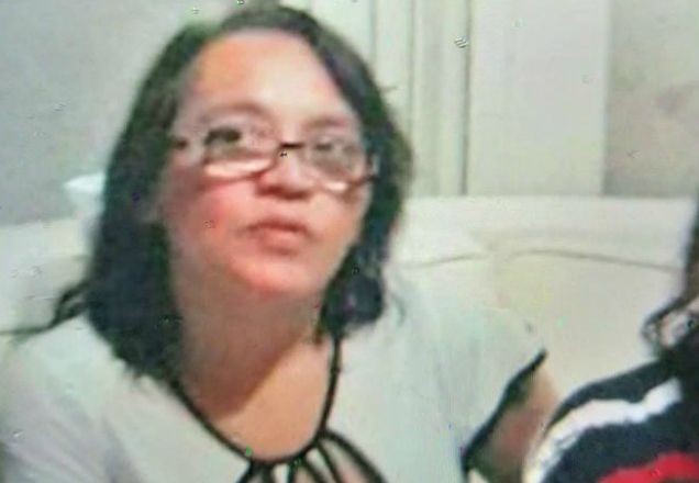 Imagem da noticia Mulher é encontrada morta dentro de casa com mãos e pés amarrados