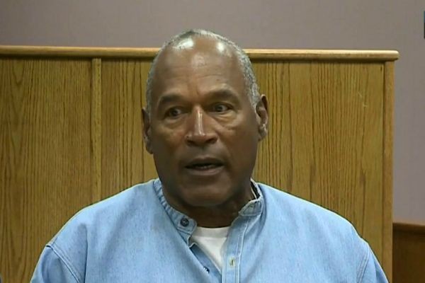 Imagem da noticia O.J. Simpson ganha liberdade condicional