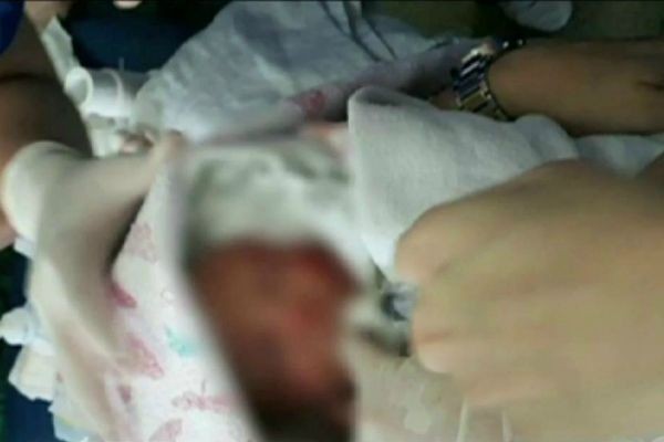 Imagem da noticia Polícia localiza mãe de bebê abandonado em matagal em Minas Gerais