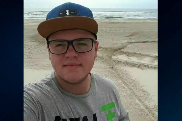 Imagem da noticia RS: Polícia prende homens que mataram jovem por engano em hospital