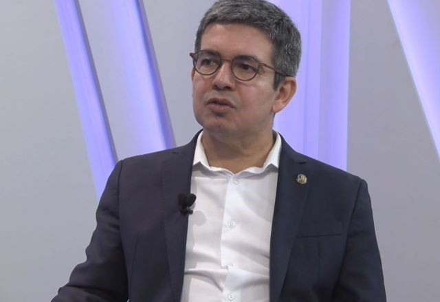 Imagem da noticia Redução na conta de energia: Randolfe sugere que haverá "mais de uma" medida provisória
