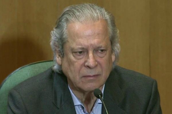 Imagem da noticia Supremo decide libertar José Dirceu