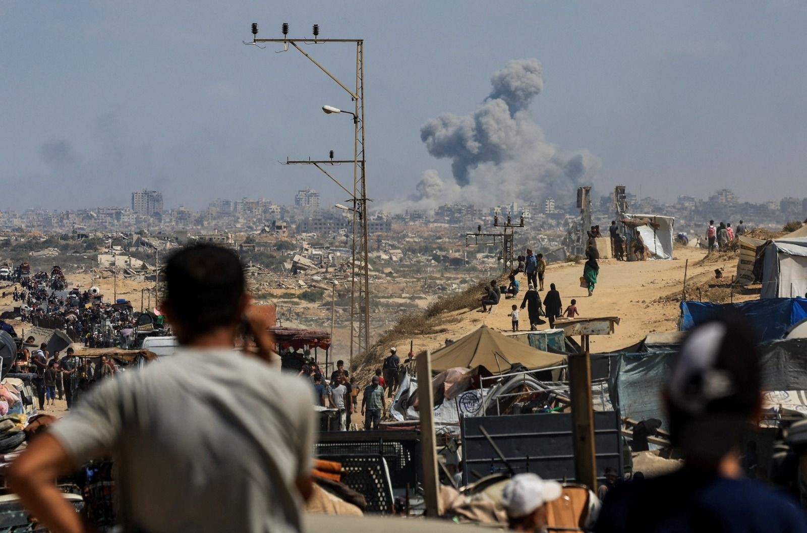 Imagem da noticia Israel acusa Hamas de violação do cessar-fogo e faz ataques em Gaza; 5 pessoas morrem
