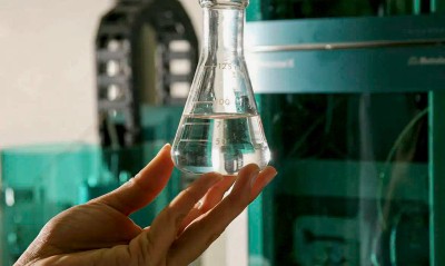 SBT Notícias: Número de casos suspeitos de intoxicações por metanol chega a 59