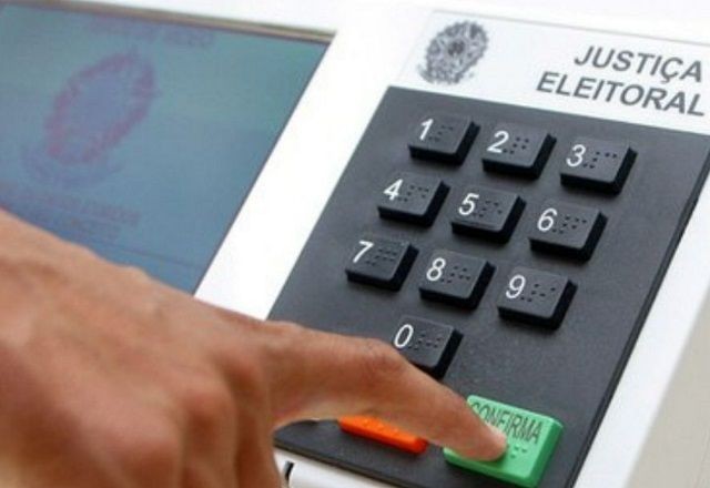 Imagem da noticia Brasil Agora: Partidos denunciam avanço de facções, caixa 2 e compra de votos com dinheiro vivo