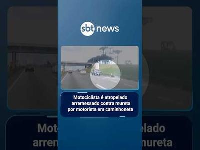 Motociclista é atropelado arremessado contra mureta por motorista em caminhonete | #SBTManha Motociclista é atropelado arremessado contra mureta por motorista em caminhonete | #SBTManha