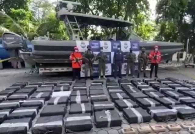 Imagem da noticia Submarino com quase 2 toneladas de cocaína é interceptado na Colômbia