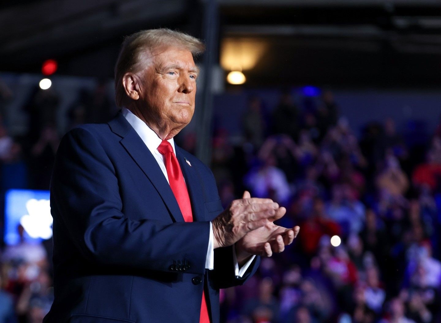 Imagem da noticia SBT News madrugada: Canadá anuncia acordo com Trump e suspensão de tarifas