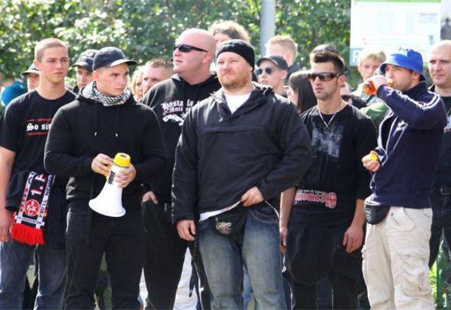 Alemanha bane associação neonazista "Hammerskins Germany" Alemanha bane associação neonazista "Hammerskins Germany"