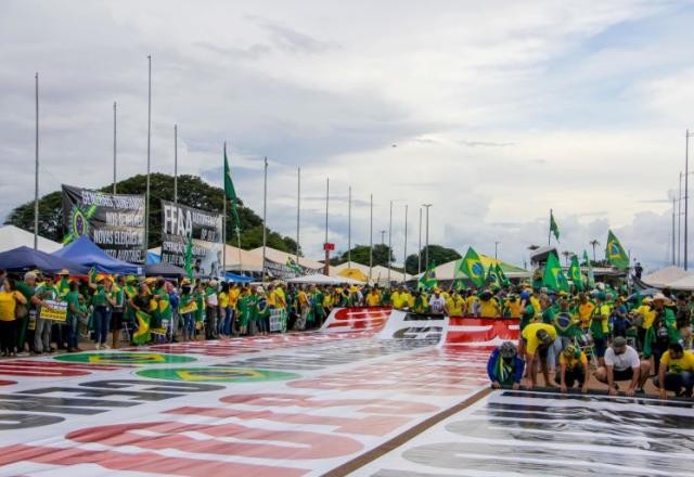 Imagem da noticia Lindbergh Farias defende que acampamentos sejam desmontados até a posse