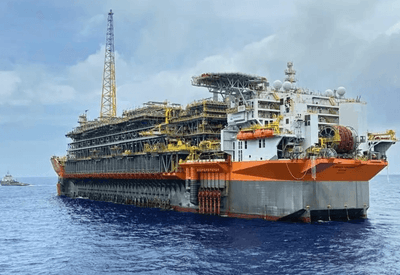 Petrobras avalia elevar capacidade de produção de sua maior plataforma, diz diretora Petrobras avalia elevar capacidade de produção de sua maior plataforma, diz diretora