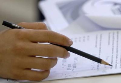 Mais de 5 milhões devem sair de casa para fazer Enem domingo Mais de 5 milhões devem sair de casa para fazer Enem domingo