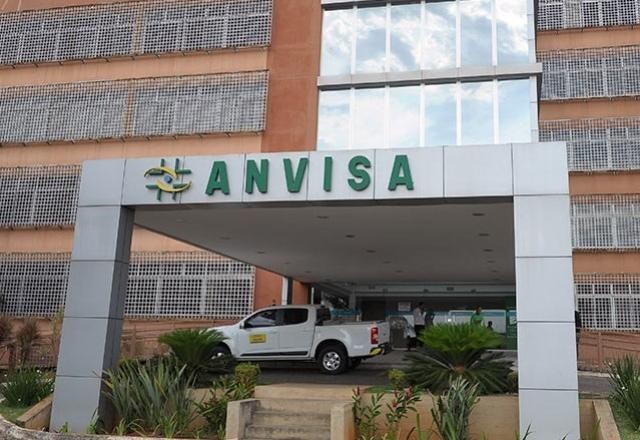 Imagem da noticia Anvisa pede ao Ministério da Saúde informações sobre novo esquema vacinal