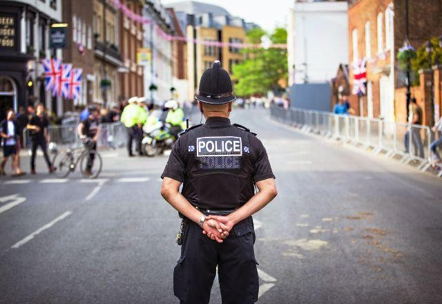 Imagem da noticia "Tolerância será baixa", diz polícia britânica sobre protestos durante coroação