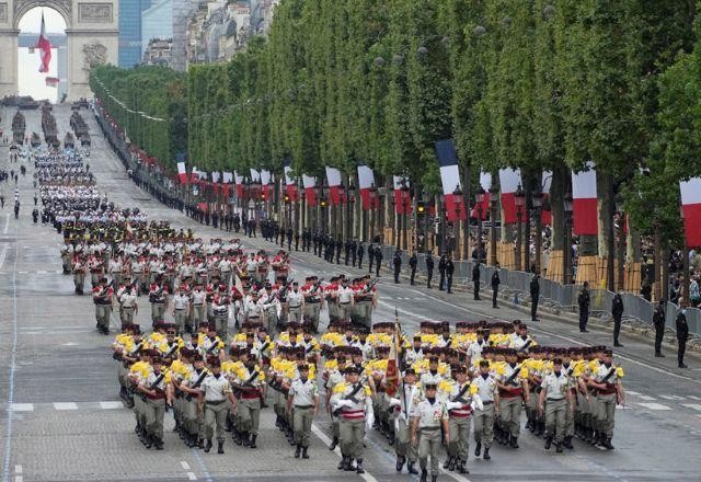 Imagem da noticia França reforça policiamento para evitar novos protestos no Dia da Bastilha
