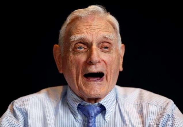 Imagem da noticia Aos 97 anos cientista se torna o homem mais velho do mundo a ganhar o Nobel de Química