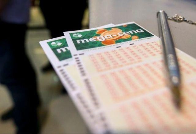 Imagem da noticia Nenhuma aposta acerta a Mega-Sena e prêmio sobe para R$ 55 milhões