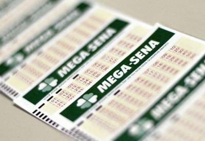 Mega-Sena sorteia prêmio de R$ 3 milhões nesta 4ª feira Mega-Sena sorteia prêmio de R$ 3 milhões nesta 4ª feira