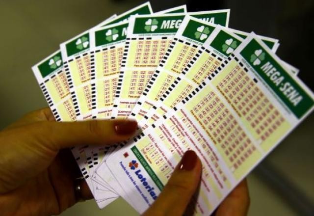 Imagem da noticia Mega-Sena acumula e vai pagar R$ 60 milhões