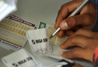 Mega-Sena sorteia R$ 34 milhões neste sábado Mega-Sena sorteia R$ 34 milhões neste sábado