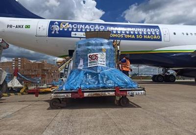 Avião que buscaria vacinas na Índia é usado para levar oxigênio a Manaus Avião que buscaria vacinas na Índia é usado para levar oxigênio a Manaus