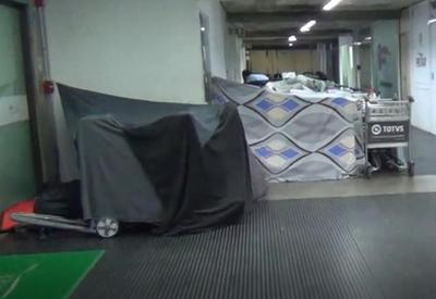 Em busca de acolhimento, refugiados afegãos acampam em Guarulhos (SP) Em busca de acolhimento, refugiados afegãos acampam em Guarulhos (SP)