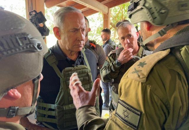 Imagem da noticia Israel está pronto para "lutar com próprias unhas", diz Netanyahu após EUA suspenderem envio de armas