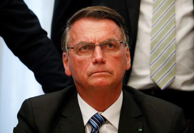 "Acabou", disse Bolsonaro a ministros do Supremo sobre eleição "Acabou", disse Bolsonaro a ministros do Supremo sobre eleição