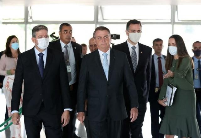 Imagem da noticia Exames médicos adiam reunião dos 3 Poderes nesta 4ª para discutir relação
