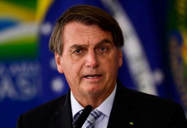 Imagem da noticia Bolsonaro diz que volta ao Brasil em março; TSE mantém minuta golpista em ação