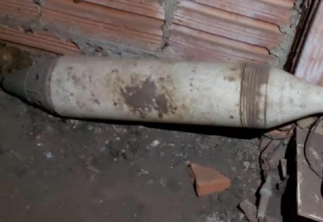 Imagem da noticia Dono de imóvel descobre bomba da 2ª Guerra durante obra