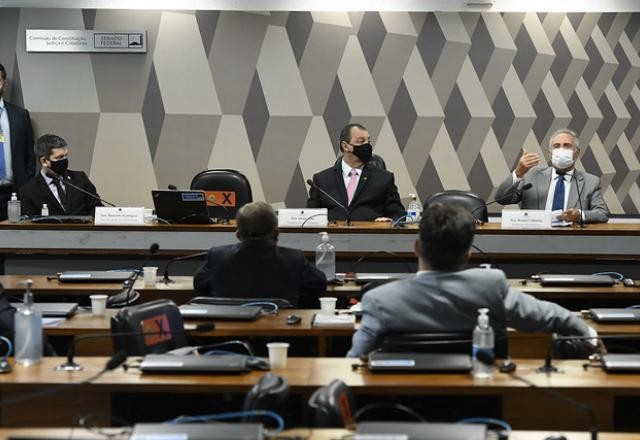 Imagem da noticia Governistas querem restringir convocação de ministros na CPI da Covid