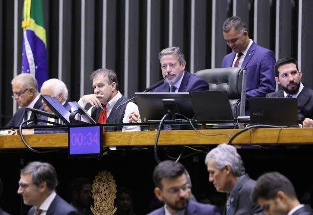 PEC da Anistia: entenda proposta de emenda à Constituição que perdoa multas de partidos políticos PEC da Anistia: entenda proposta de emenda à Constituição que perdoa multas de partidos políticos
