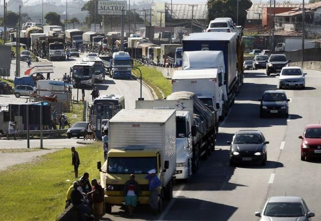 Imagem da noticia MEI Caminhoneiro entra em vigor, mas categoria pede mais