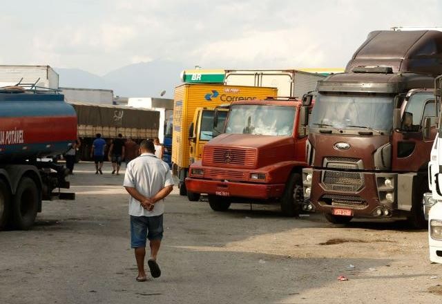 Imagem da noticia Frente em defesa dos caminhoneiros anuncia paralisação da categoria