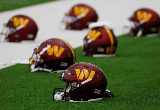 Imagem da noticia Redskins: Trump pressiona por volta de nome considerado racista e ameaça novo estádio de time da NFL