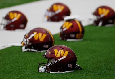 Redskins: Trump pressiona por volta de nome considerado racista e ameaça novo estádio de time da NFL Redskins: Trump pressiona por volta de nome considerado racista e ameaça novo estádio de time da NFL