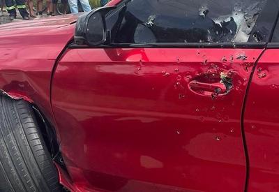 Ex-policial civil é executado dentro de carro de luxo blindado Ex-policial civil é executado dentro de carro de luxo blindado