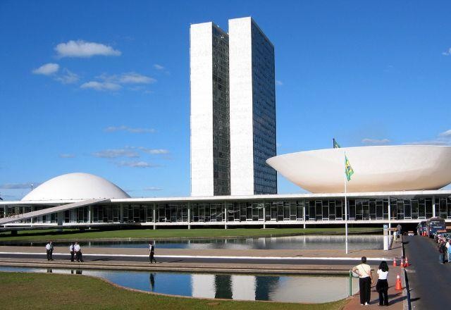 Imagem da noticia Congresso tem até 120 dias para aprovar novo Bolsa Família