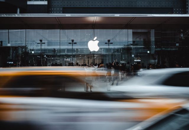 Imagem da noticia Apple recebe "caminhão de processos" de consumidores dos Estados Unidos