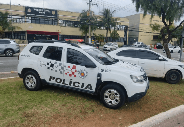 Imagem da noticia Casal é preso suspeito de roubar carga de cosméticos avaliada em R$ 16 milhões